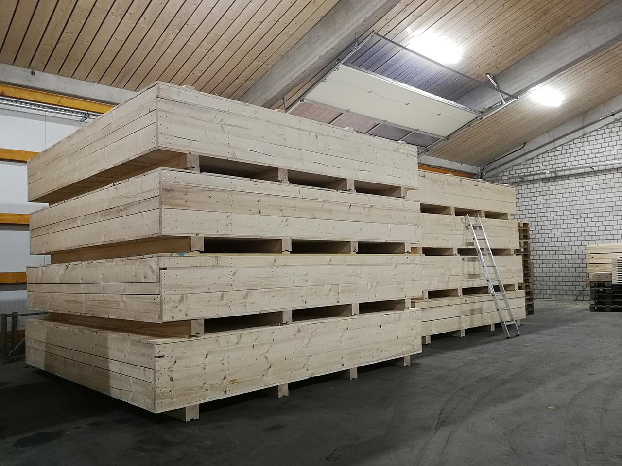 Paletten-Meyer-Produktportfolio-Kisten-Vollholz-Sperrholz