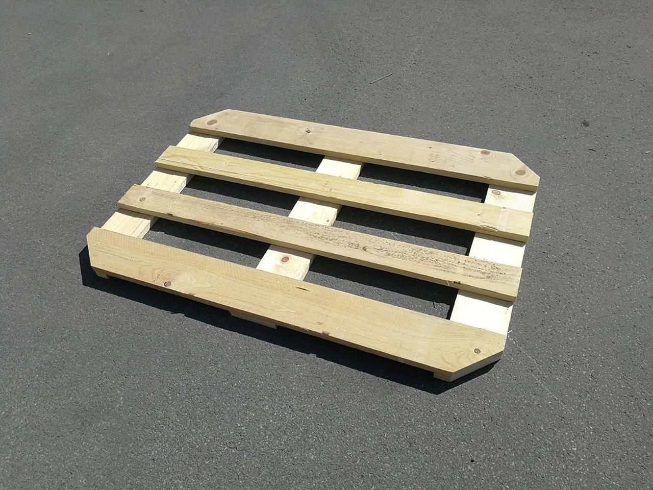 Paletten-Meyer-Produktportfolio-Palettendeckel-Holz